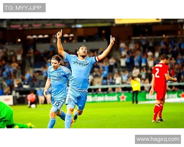 纽约城与费城联合激战正酣比分揭晓球迷热情高涨 纽约城与费城联合激战正酣比分揭晓球迷热情高涨