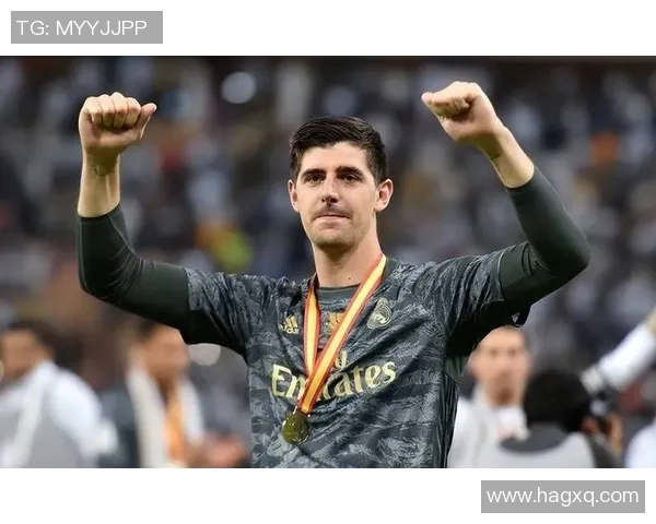 库尔图瓦：守门员的传奇之路与足球世界的辉煌时刻